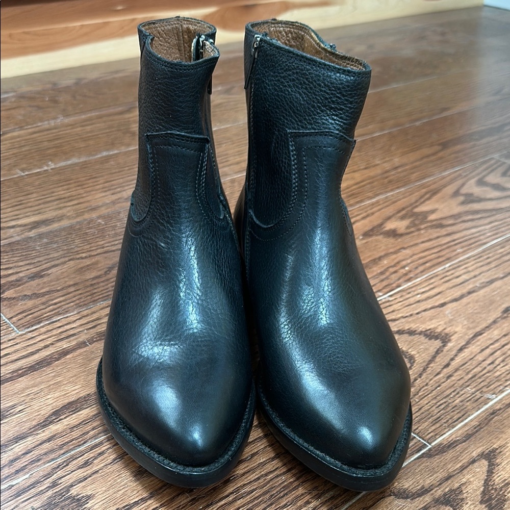 Frye Billy Side Zip Black Leather Ankle Boots